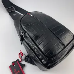 Сумка чоловіча через плече під крокодилячу шкіру Eminsa 40187 15-1 чорна з червоно-білою вставкою