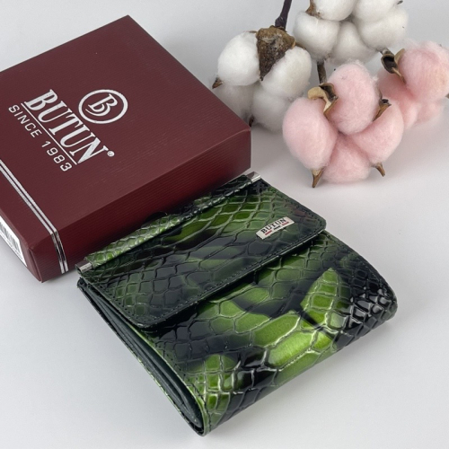 Кошелек женский кожаный Butun 590-014 074 салатовый
