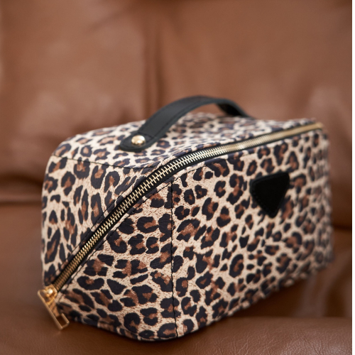 Косметичка жіноча шкіряна WeLassie Паула K7102 леопардова світла
