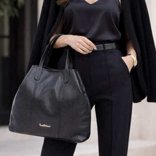 Сумка-тоут женская кожаная Tony Bellucci 0-1006-281 черная